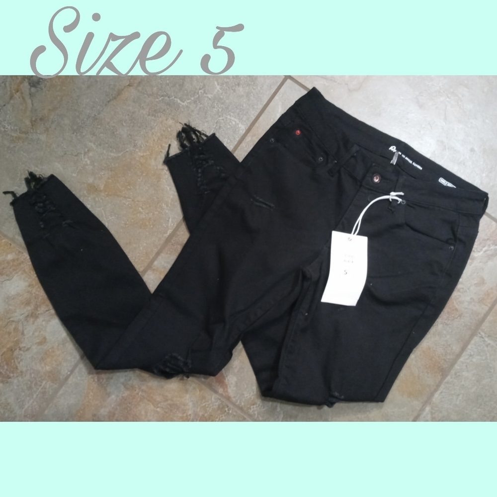 A2 Cropped Jeans